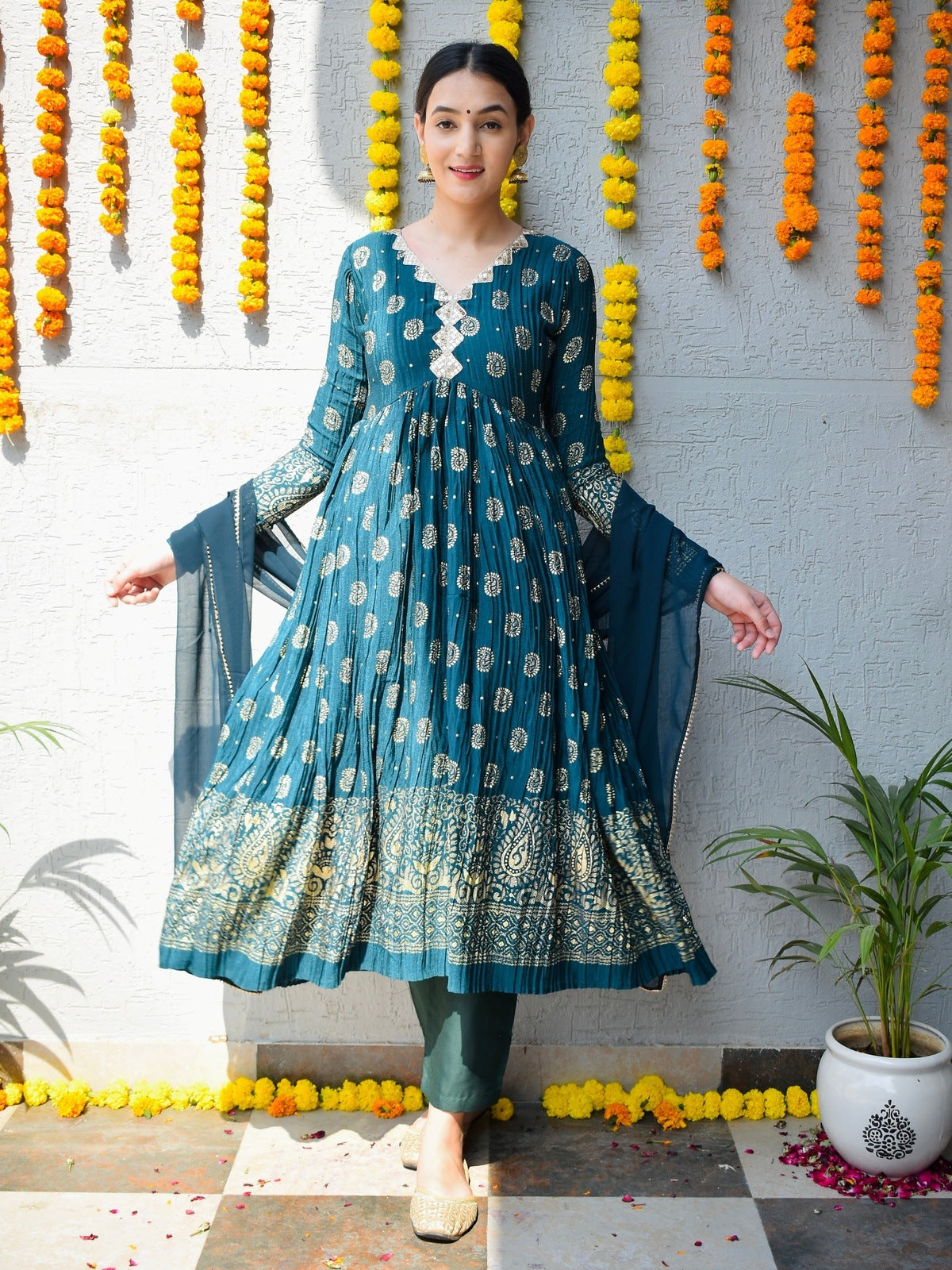 Pine Crinkle Gold Foil Suit Set