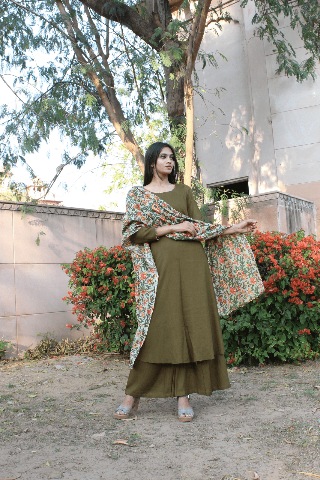 Olive Bagh Suit Set
