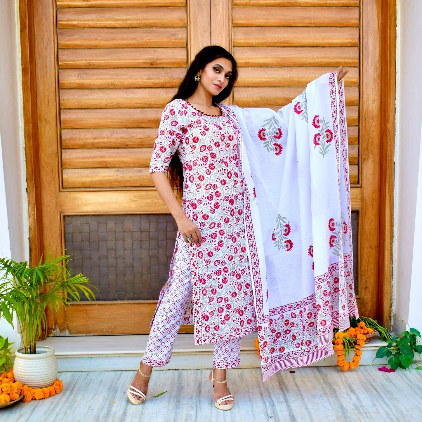 White Roses Handblock Suit Set