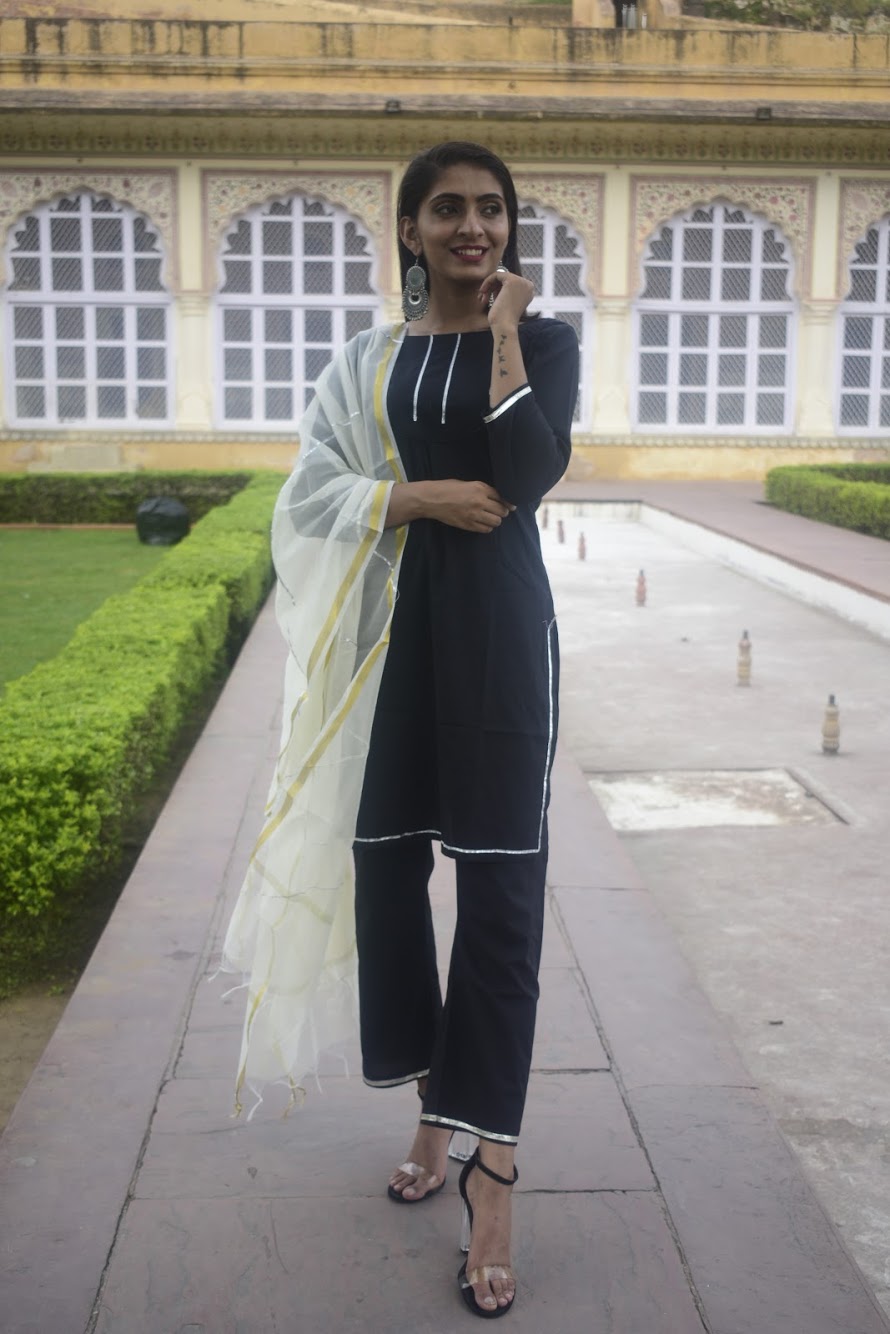 Black Gota Suit Set