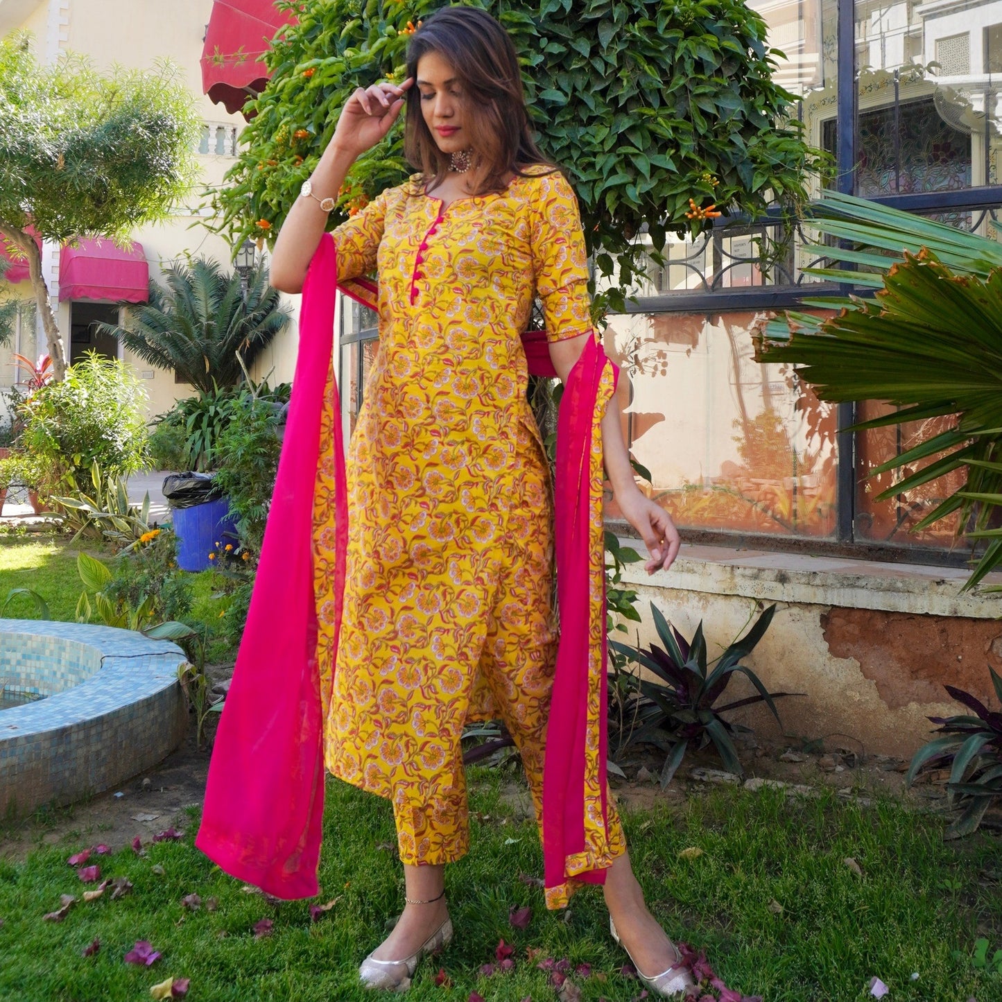 Noor Cotton Suit Set