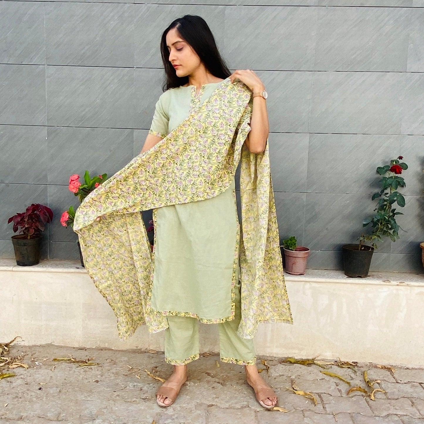 Green Bagh Suit Set