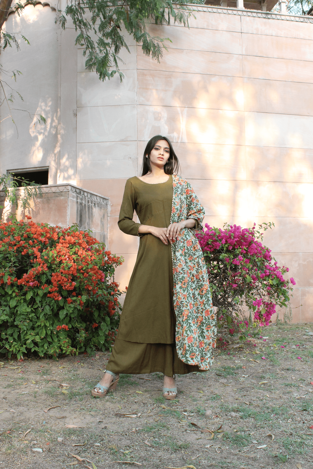 Olive Bagh Suit Set
