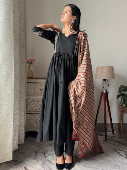 Urvashi Cotton Suit Set