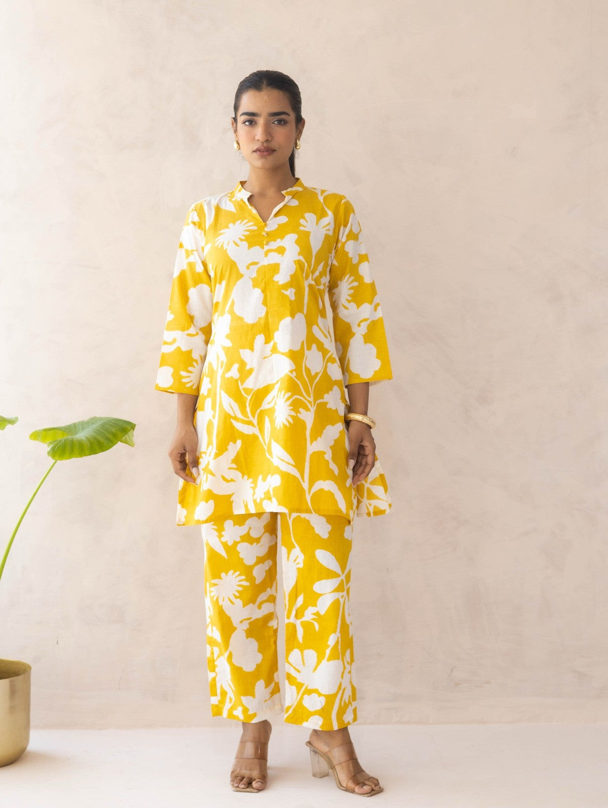 Yellow Abstract Cord Set