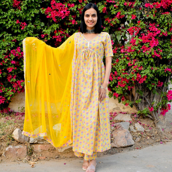 Yellow Butti Block Suit Set