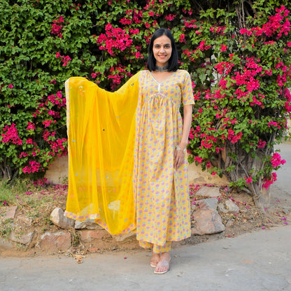 Yellow Butti Block Suit Set