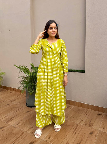 Green Checks Printed Kurta Set