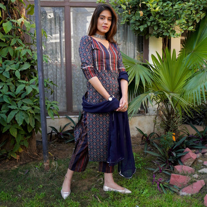 Chavi Cotton Suit Set