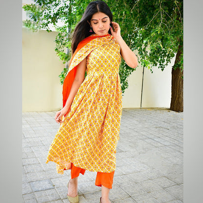 Butter Handblock Pleated Suit Set