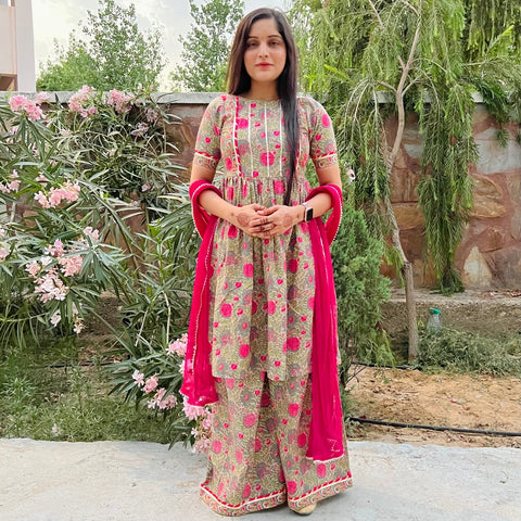 Pista Block Sharara Suit Set