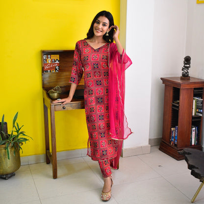 Pink Gold Foil Bandhani Suit Set