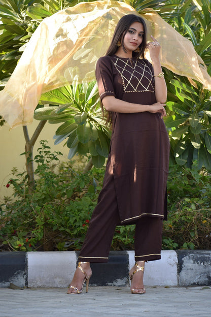 Coffee Yoke Design Suit Set