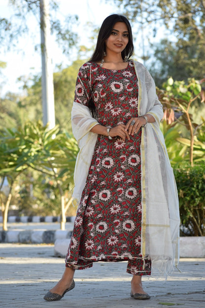 Sangria White Floral Suit Set