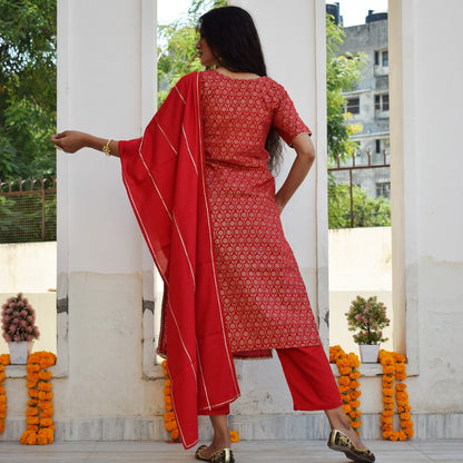 Rio Red Yoke Suit Set