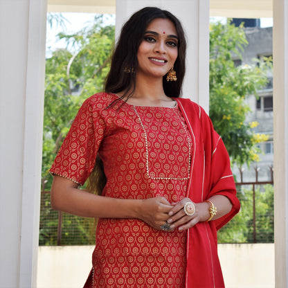 Rio Red Yoke Suit Set
