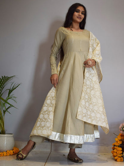 Pure Ivory Rose Suit Set