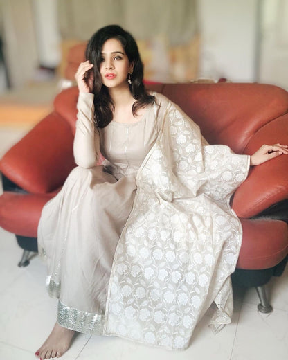 Pure Ivory Rose Suit Set